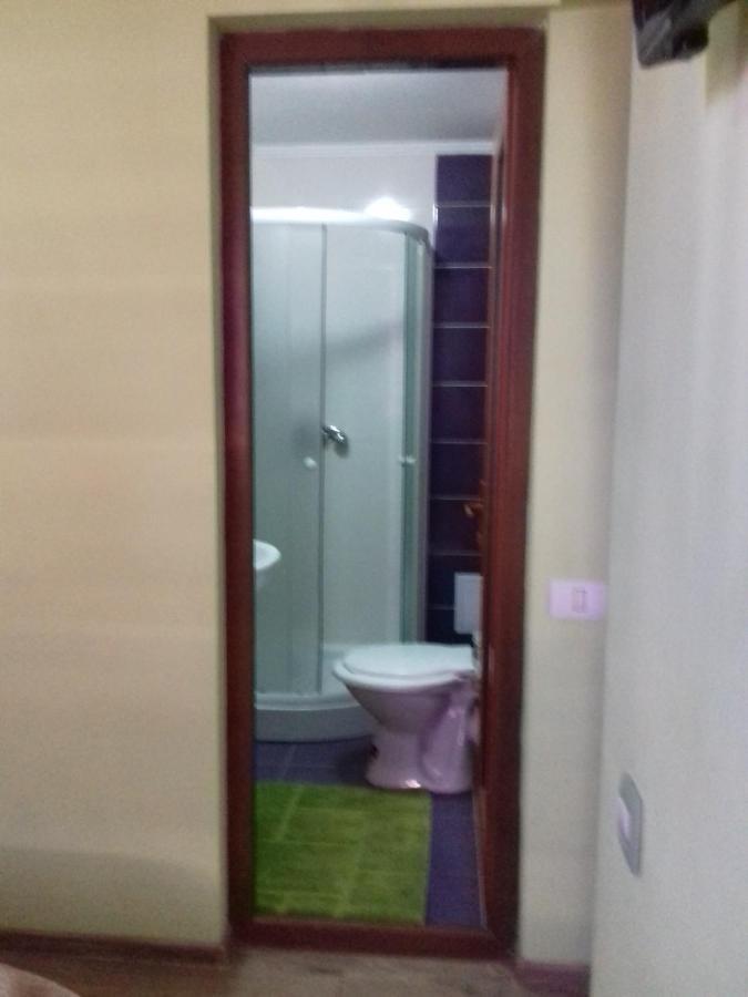Hotel Casa Ultraviolet à Năvodari Extérieur photo