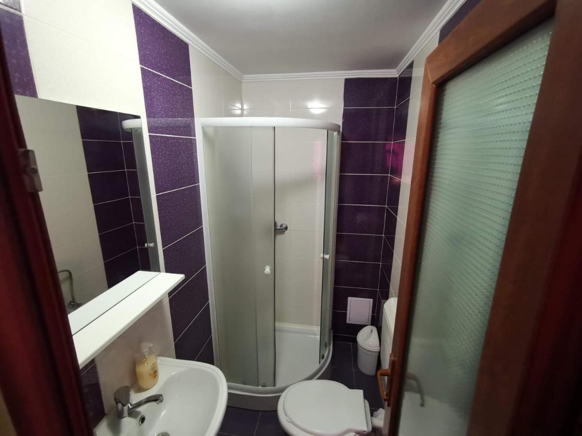 Hotel Casa Ultraviolet à Năvodari Extérieur photo