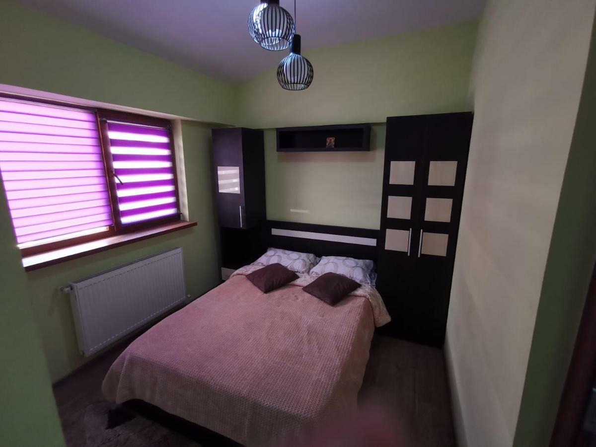 Hotel Casa Ultraviolet à Năvodari Extérieur photo